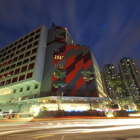 B Fashion Hotel Jakarta Exterior photo