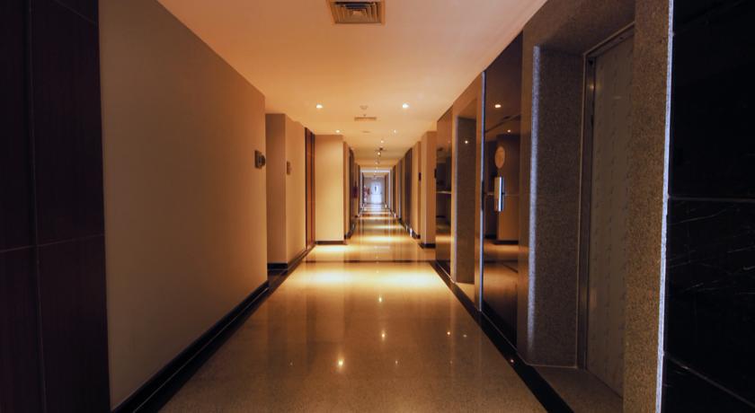B Fashion Hotel Jakarta Exterior photo