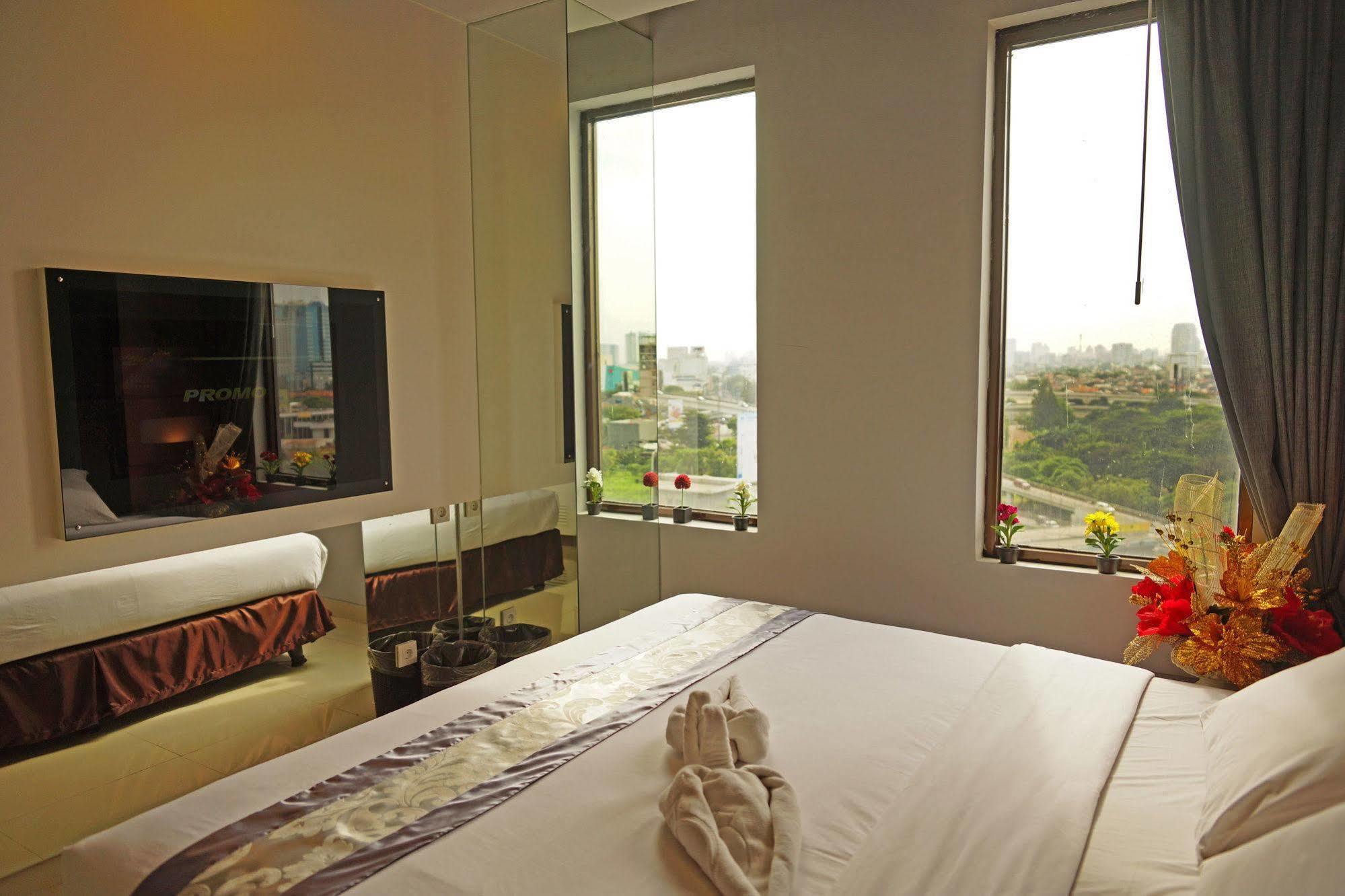 B Fashion Hotel Jakarta Exterior photo